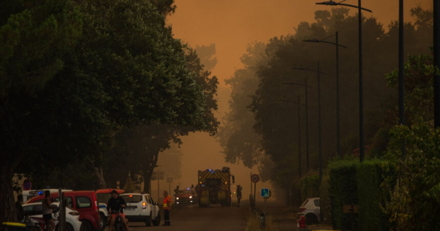 a fost ca intr un film catastrofa marturii ale oamenilor evacuati din calea incendiului urias din franta 6a685f24c8d88