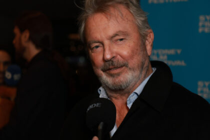 actorul sam neill cunoscut pentru rolul din jurassic park a murit la varsta de 78 de ani 6a6c800aa3475