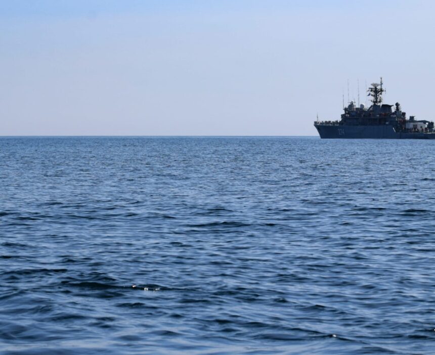 alerta in marea neagra in zona sulina un petrolier ar fi explodat 6a5f06d8e9a6a