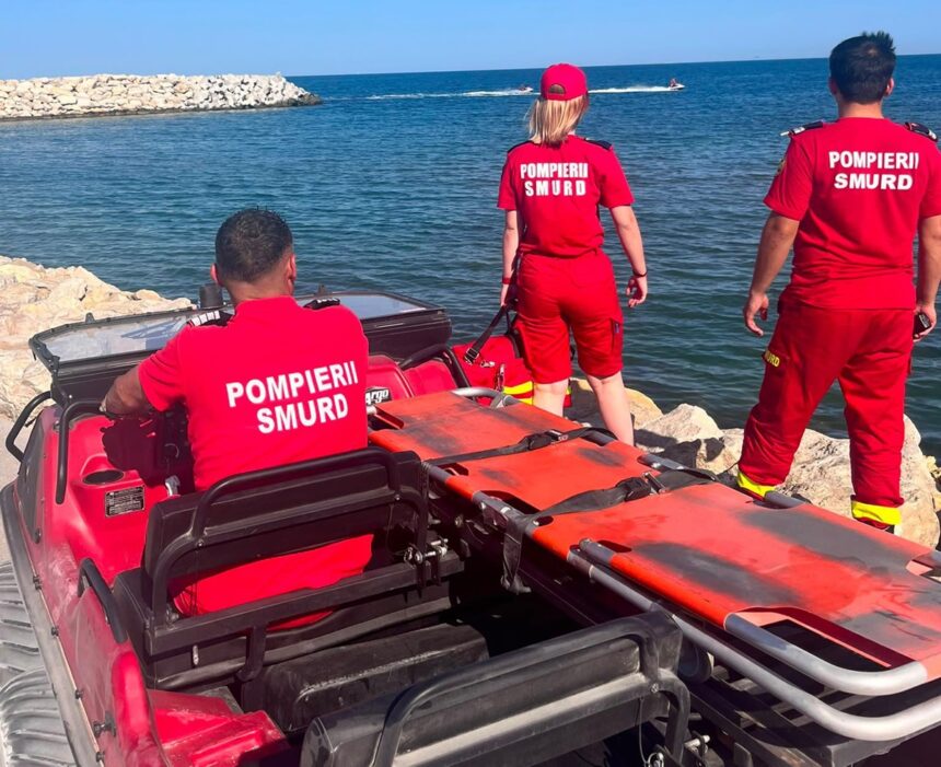 alerta pe plaja reyna din constanta persoana inconstienta scoasa din mare intervine un echipaj de terapie intensiva 6a6cb7ece55e7
