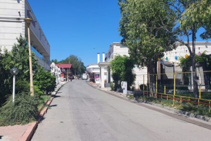 aparthotel cu cinci etaje blocat de primaria constanta in satul de vacanta 6a6933d0f1ad2