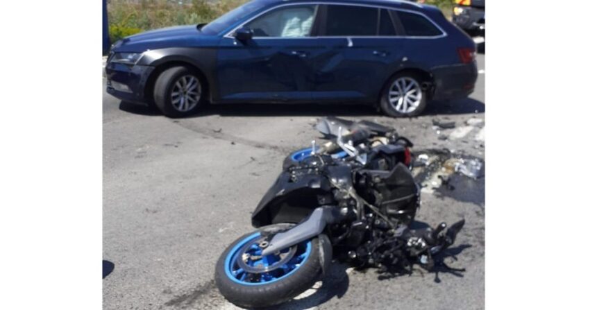 apel 112 impact intre o motocicleta si un autoturism in zona delfinariu motociclistul a ajuns la spital 6a647e10384dc