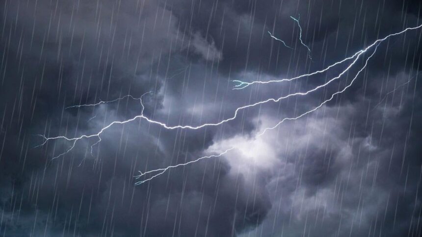 atentie furtuni si averse torentiale in constanta anm a emis cod portocaliu 6a607bf9dd29d