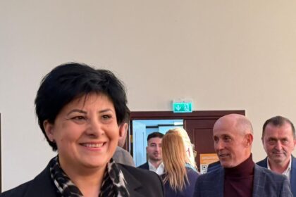aura bozdoaca in instanta cu prefectura constanta exces de zel si injosire la evaluarea performantelor profesionale 6a6c467a118ab