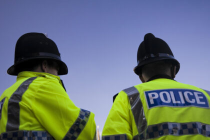 doi politisti britanici anchetati dupa ce au incatusat un student injunghiat care cerea ajutor 6a4533a6065ad