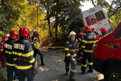foto video microbuzul echipei dinamo implicat intr un teribil accident rutier un membru al staff ului a decedat 6a6c6398ed351