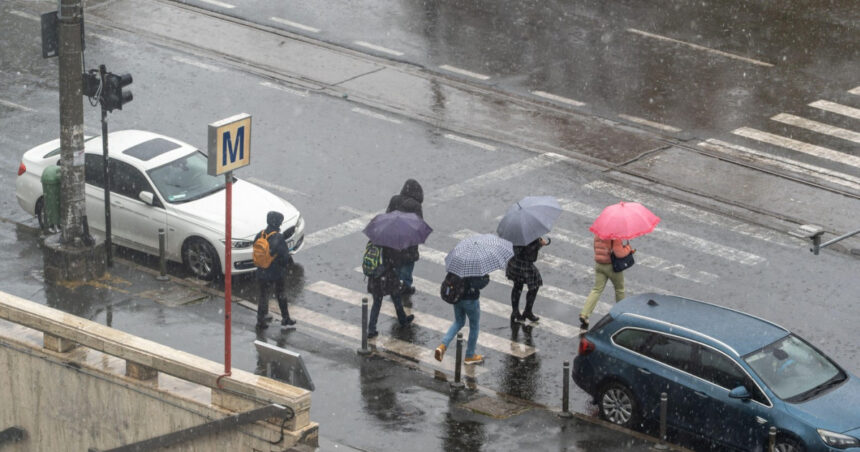 meteorologii anunta noi coduri portocalii de furtuna zonele in care va ploua intr o zi cat intr o luna 6a606b985b91b