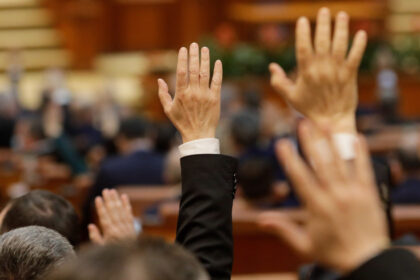 parlamentarii vor fi chemati din vacanta saptamana viitoare ce legi urgente trebuie sa voteze in sesiune extraordinara 6a609201aff41
