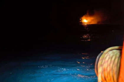 primele imagini de la bordul navei care a luat foc dupa ce a fost lovita in marea neagra 6a5f4b509d10f