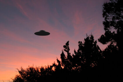steven spielberg reaprinde una dintre cele mai mari conspiratii din sua ce ascunde guvernul despre ozn uri de ce nu ni s a spus 6a474fb179638