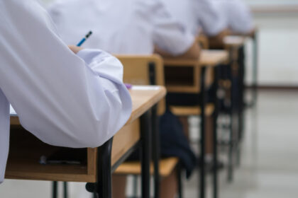 subiectele la informatica biologie fizica si chimie ce au de rezolvat elevii de la profilul real la proba la alegere de la bac 2026 6a45edf2eb06e