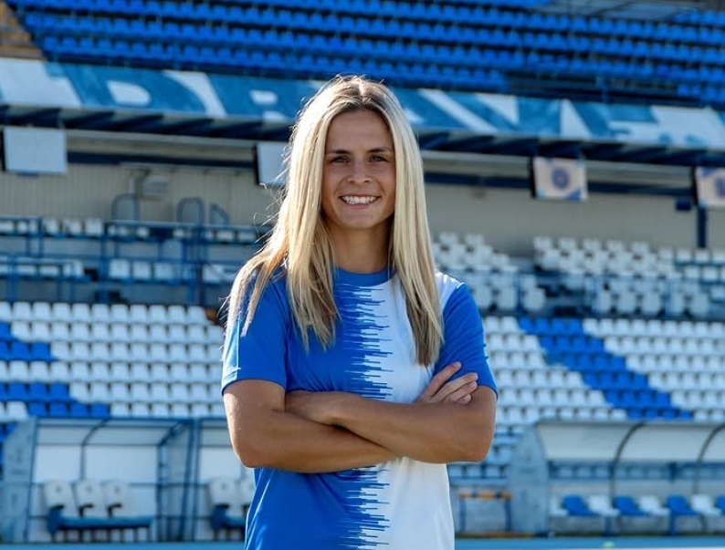 tripleta americana la farul constanta a venit si lindsey leigh porter 6a68f29a908d4