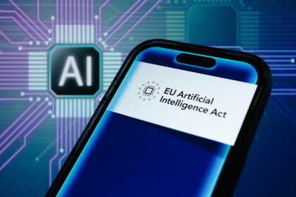 ue incearca sa limiteze raspandirea online a continutului fals creat cu ai ce se schimba de la 2 august 6a6c92ed72da7