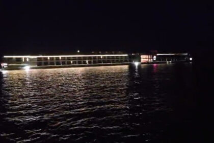video alerta pe dunare o nava cu 238 de oameni la bord a esuat din cauza nivelului foarte scazut al apei 6a687f0041325