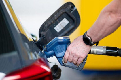 video criza carburantilor motorina a sarit de 105 lei litru si a atins un nou record istoric romanii asteapta interventia guvernului 6a6c4670e60af