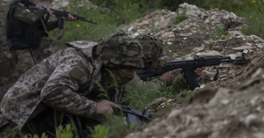 video momentul in care fortele ucrainene au respins un atac masiv al unei divizii de tancuri in regiunea donetk 6a64fac945b80