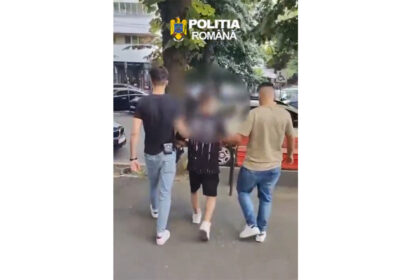 video talhar ghinionist a amenintat o angajata si a furat mai multe carduri din pacate pentru el cardurile erau goale 6a65fd4642804