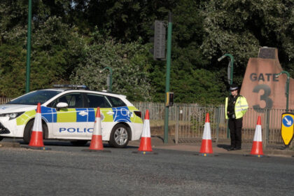12 arestari in marea britanie dupa accidentul in care au murit sapte oameni politia indica legaturi cu crima organizata 6a8c611deca41