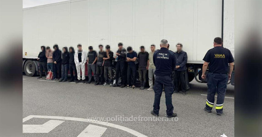 15 migranti ascunsi printre servetele si apa depistati la granita cu bulgaria se aflau intr un tir condus de un turc 6a93f08c84135