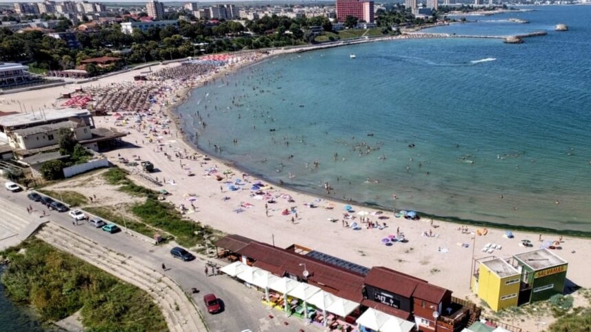 absurditate pe litoral primaria mangalia obligata de abadl sa interzica sezlongurile hotelierilor pe care tot ea ii sustine 6a7ce5ce5b590
