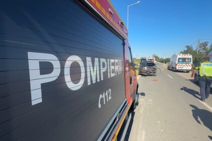 accident rutier in tariverde in aceasta dimineata doua masini de interventie sunt la fata locului 6a8fce5eca1e5