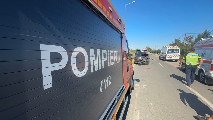 accident rutier in tariverde in aceasta dimineata doua masini de interventie sunt la fata locului 6a8fce5eca1e5