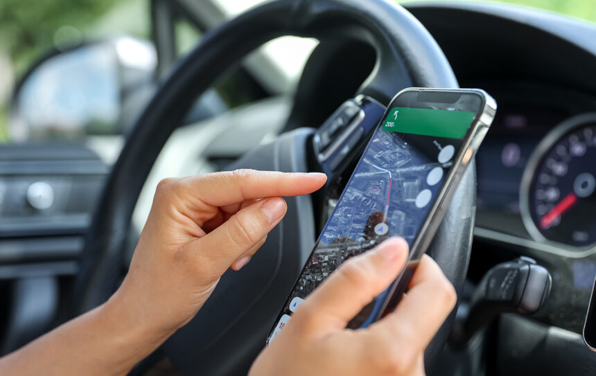 alertele de politie interzise pe waze romanii au gasit alte coduri de semnalizare raspunsul mai 6a8496172e879