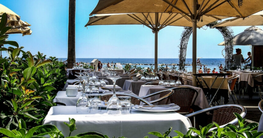 amenzi de peste jumatate de milion de lei pe litoral ansvsa a suspendat activitatea a sapte restaurante si magazine alimentare 6a71bce5499f2