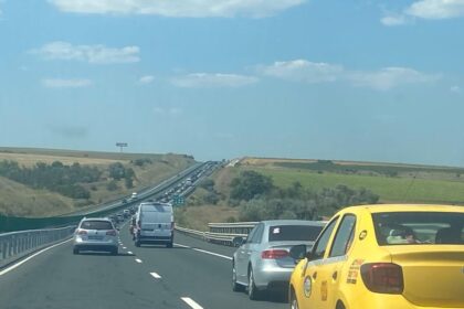 atentie soferi accidente si trafic blocat pe autostrada soarelui a2 6a6f3b4c487d5