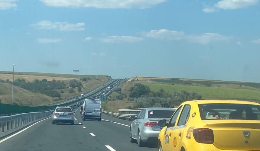 atentie soferi accidente si trafic blocat pe autostrada soarelui a2 6a6f3b4c487d5