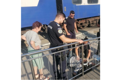 barbat cazut pe peron in halta costinesti jandarmii i au acordat primul ajutor 6a7c1ce2cbe68