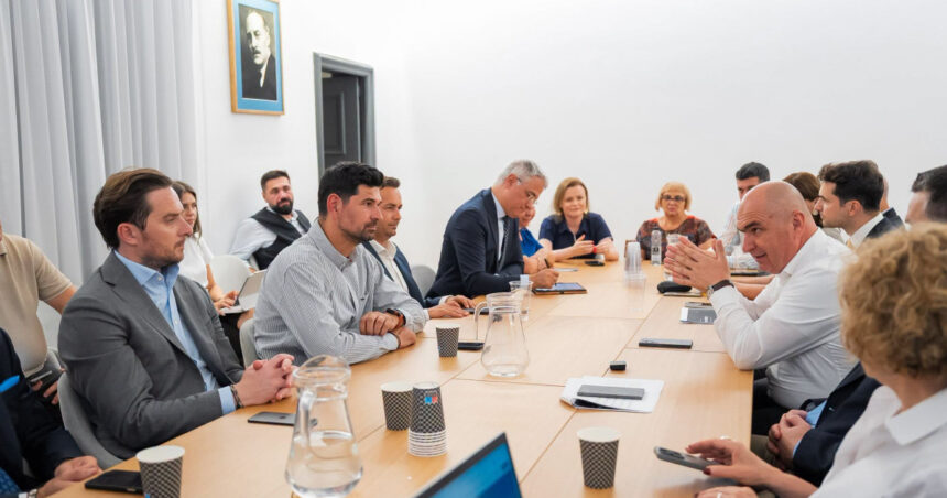 bolojan intalnire cu liderii pnl din sectoarele capitalei partidul trebuie sa fie prezent in comunitate permanent 6a8ca02686a75