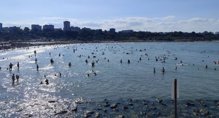 cautari pentru doua persoane care ar fi disparut in mare la olimp 6a81c8d556e2a