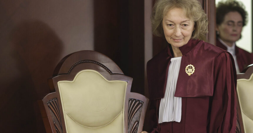 ce a discutat simina tanasescu cu ilie bolojan si ce spune despre o eventuala demisie de la sefia ccr 6a84073f74e0f