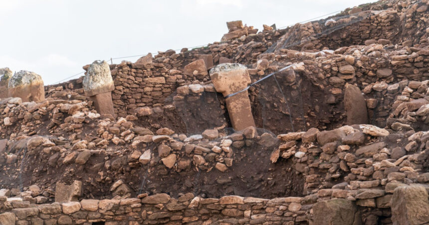 ceva ce nu s a mai vazut pana acum arheologii au descoperit in turcia o statuie unica veche de 11 000 de ani 6a92cae905a28