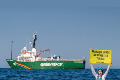 cine minte greenpeace a reclamat ca a fost blocata acostarea arctic sunrise in portul constanta anr si capitania neaga 6a8e28f0d12f3