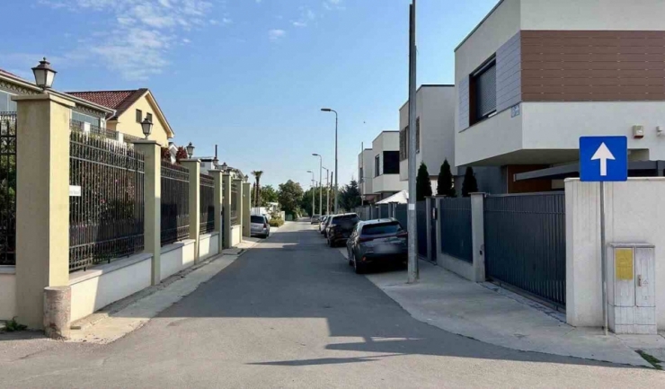 constanta noi reguli de circulatie instituite pe doua strazi din cartierul palazu mare 6a72db7cea84b