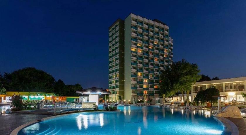 cu ce afaceristi a batut palma thr marea neagra pentru doua hoteluri si cati bani a incasat 6a94ab599bc07