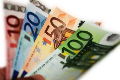 danemarca despagubiri de 40 000 euro pentru mii de femei din groenlanda carora le au fost implantate contraceptive fara consimtamant 6a90521e8431b