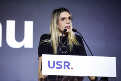 diana buzoianu usr ironizeaza rezolutia psd privind viitorul guvern si spune ca e o hartie cu multe promisiuni 6a95abc50e38c