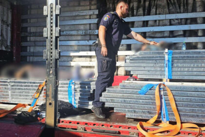 doi migranti din maroc intrati ilegal in romania au fost gasiti lesinati in semiremorca unui tir din turcia 6a6f1d4ef1c38