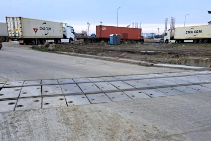 doua contracte in portul constanta pentru reabilitare de drumuri adjudecate de una dintre cele mai puternice companii din judet 6a90ba9ae13c0