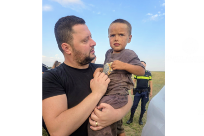 efort comun final fericit un baietel de 3 ani din corbu salvat dupa 12 ore de cautari neintrerupte s au folosit caini de urma drone si ochelari cu termoviziune 6a7577576671e