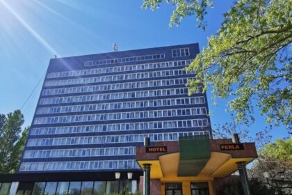 este oficial hotelul perla din mamaia devine monument istoric nu va mai fi demolat vezi aici decizia 6a6ded3c4ed08