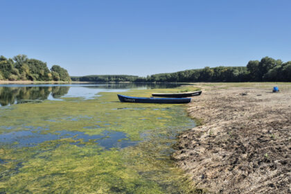 exclusiv doi neozeelandezi au pedalat pe langa dunare de la izvor pana la mare si au documentat cea mai mare problema din aceasta vara 6a849ec8eda76