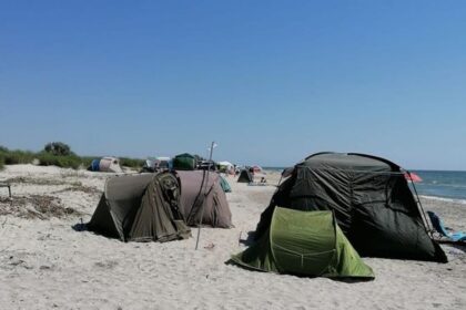 femeie agresata de partener intr un cort din 2 mai politia verifica si modul in care au intervenit agentii 6a8c24296a5c6