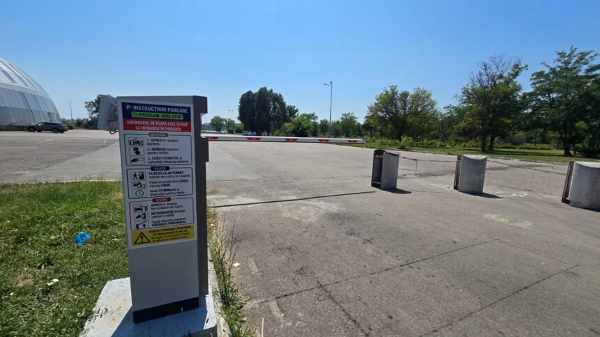 foto au fost puse in functiune barierele de la pavilionul expozitional constanta cat costa sa iti parchezi masina in zona 6a748f4caa89b