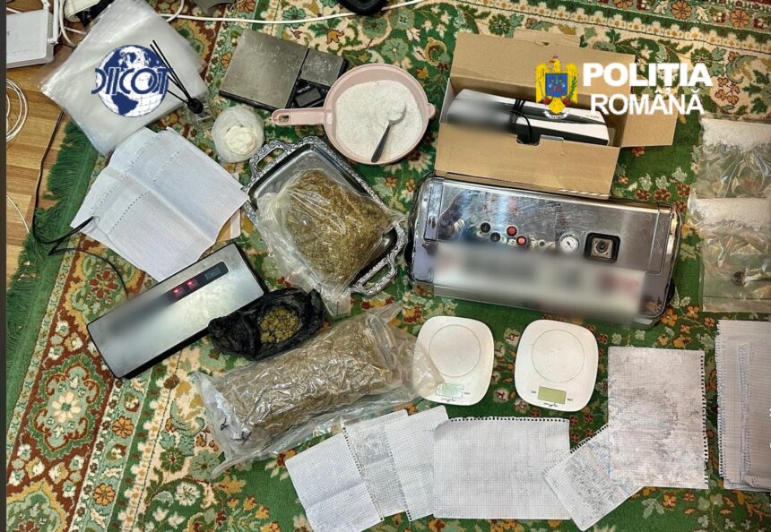 foto droguri in puscarie tineri din tulcea arestati dupa ce au vandut coli impregnate cu pinaca in mai multe penitenciare 6a870ef13a7eb