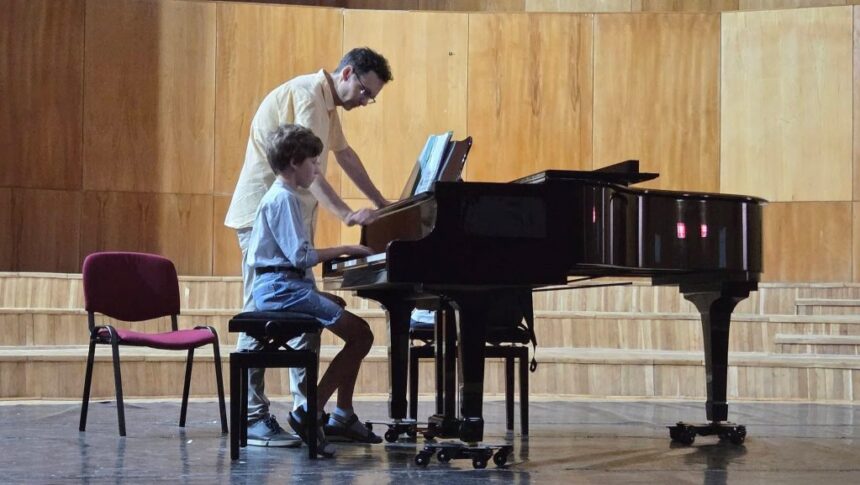 foto masterclass de maiestrie muzicala si pianistica la colegiul national de arte regina maria constanta 6a8e83df76377