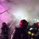 incendiu de proportii la eforie nord 45 de adulti si 8 copii s au autoevacuat din blocul cp4 6a8e7260ed2d8